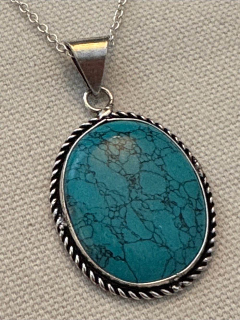 Turquoise Oval Silver splayed Pendant Necklace on 18" Chain